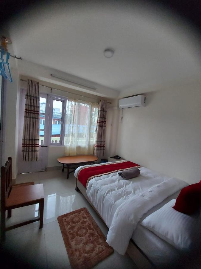 Om Bramha Hotel Kathmandu Exterior photo