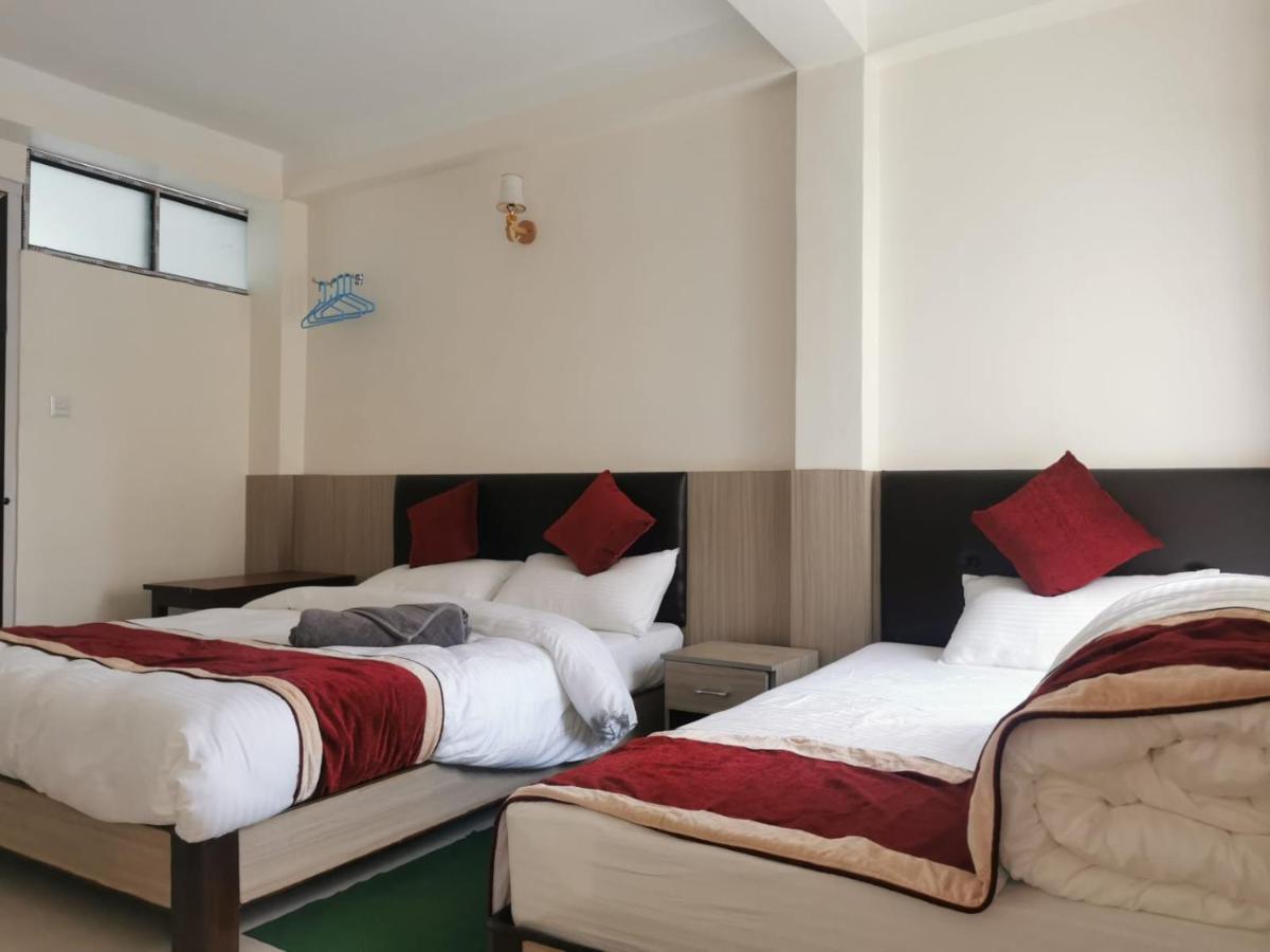 Om Bramha Hotel Kathmandu Exterior photo